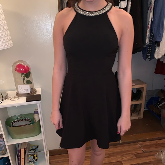 Black dress - Picture 1 of 1